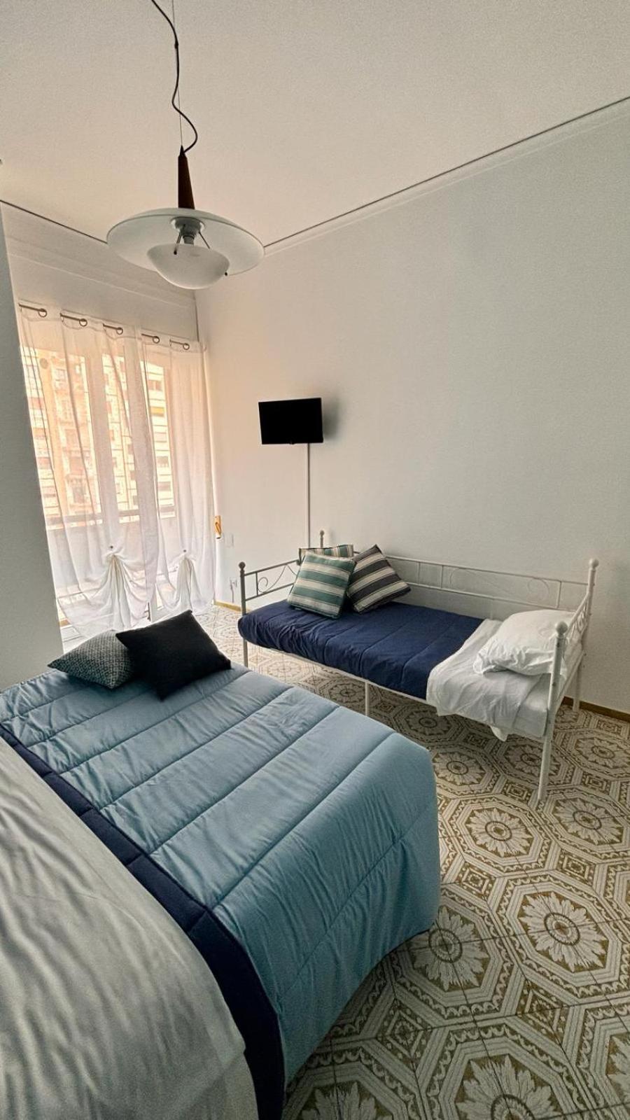 Reginella Guest House 살레르노 외부 사진