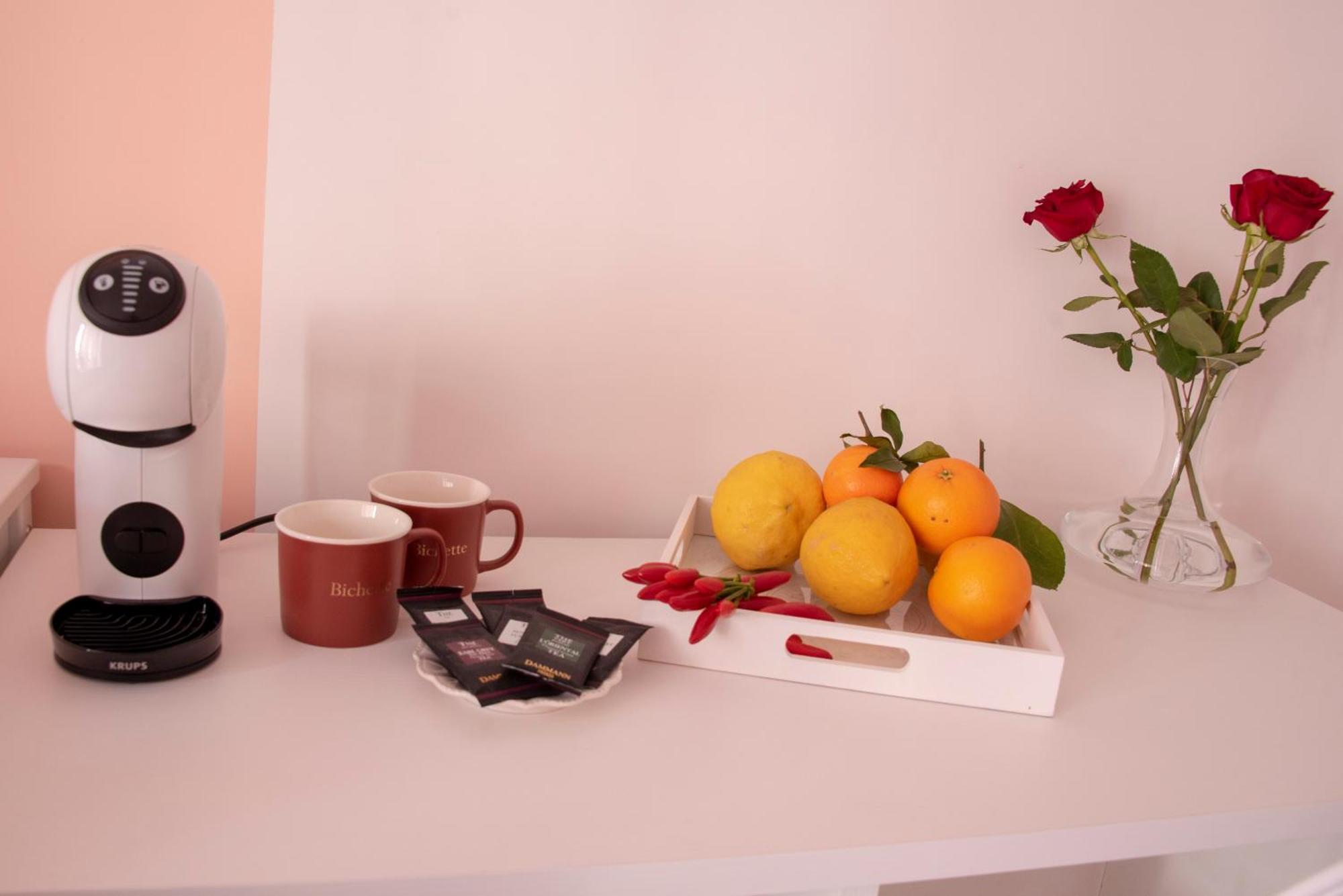 Reginella Guest House 살레르노 외부 사진
