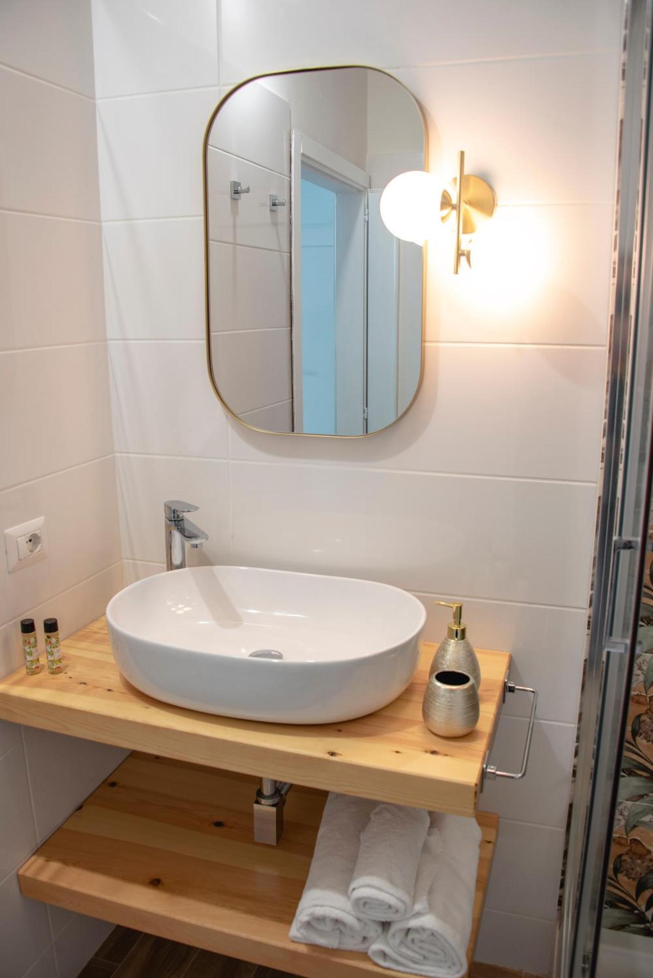 Reginella Guest House 살레르노 외부 사진